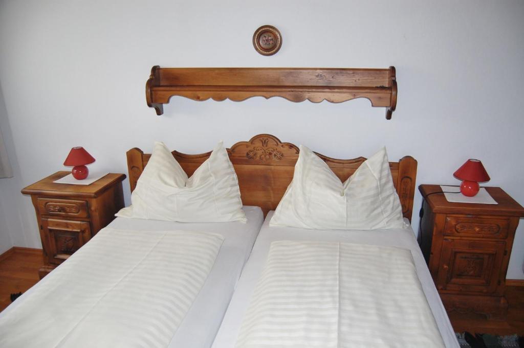Pension Marienhof Hermagor-Pressegger See Zimmer foto